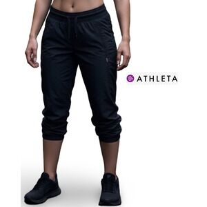 Athleta La Viva Capri Jogger Pants Womens Size 2 Petite Black‎ Yoga Gym Travel